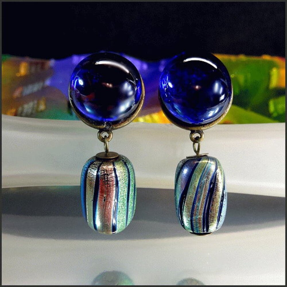 Art Glass Cobalt Electric Green Glass Italian Clip Earrings 17056